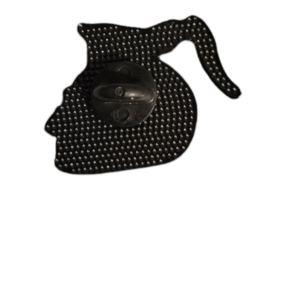 Skull coffee pot enamel pin - Picture 3 of 3